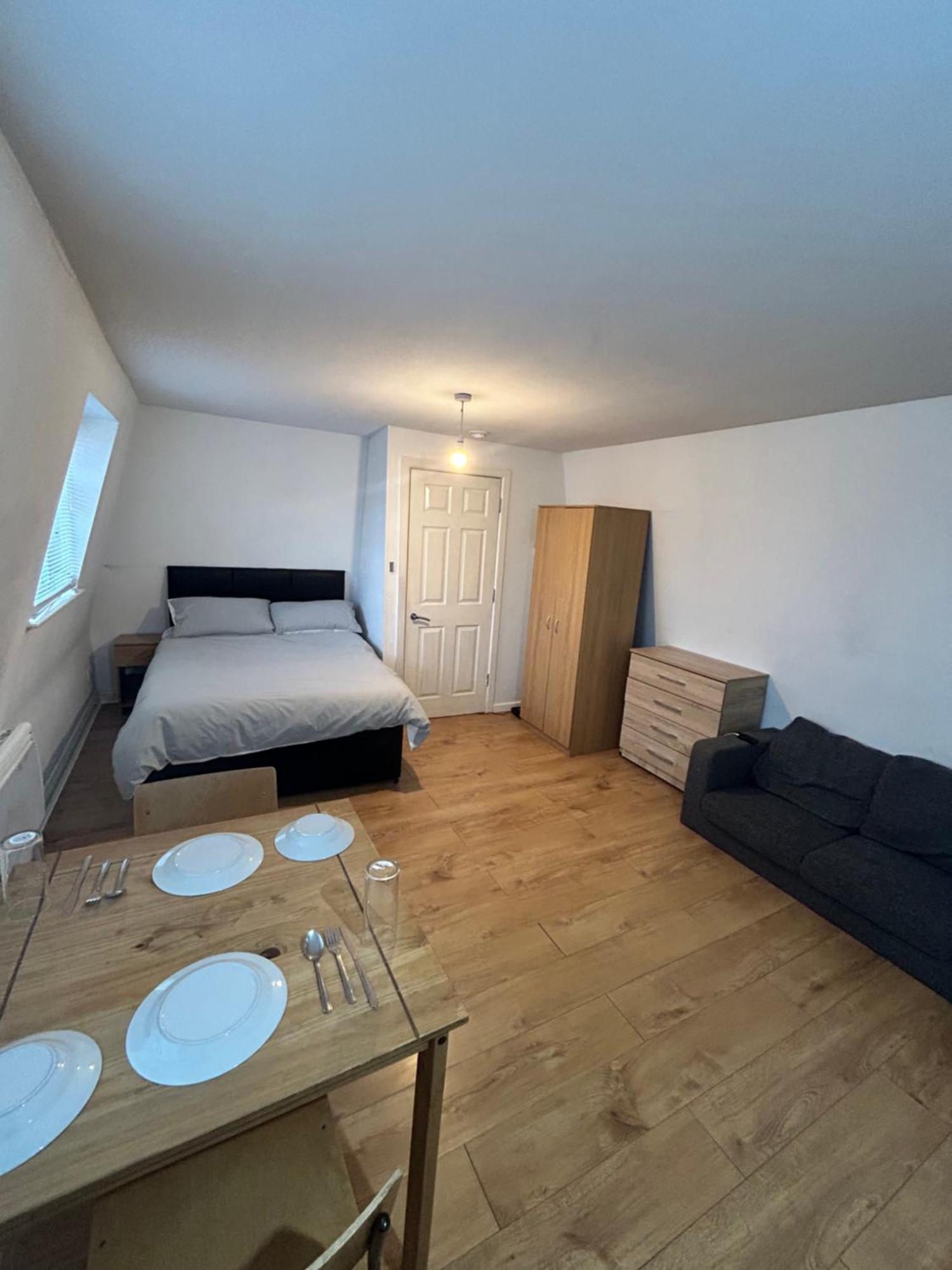 Leicester Studio At City Centre With Free Parking Екстер'єр фото