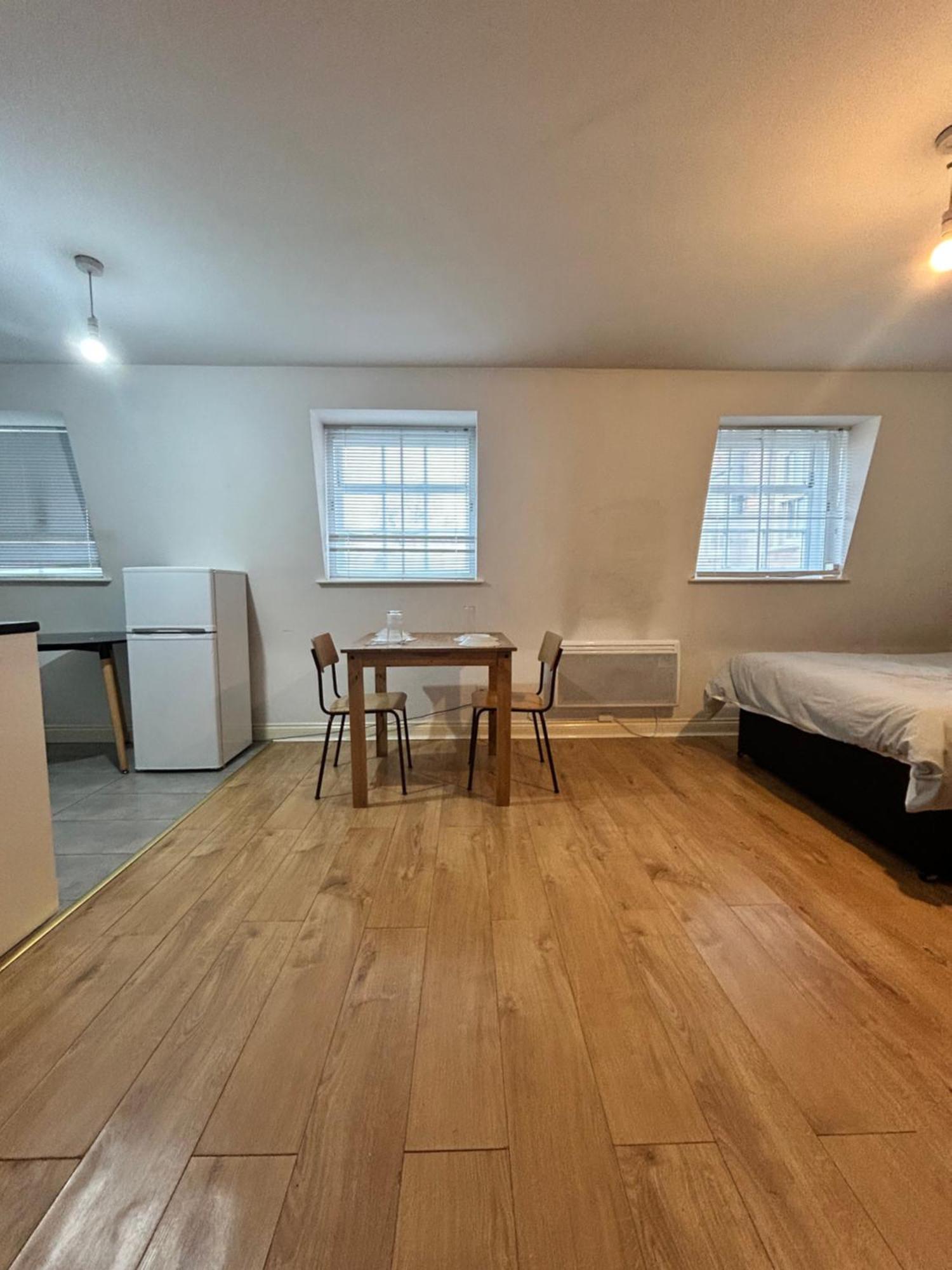 Leicester Studio At City Centre With Free Parking Екстер'єр фото